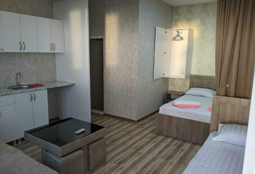 پانسیون Guest House Iberia