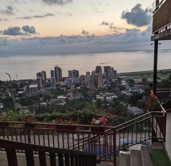 پانسیون Guest House Iberia