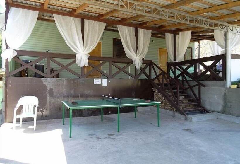 פנסיון Guest House Lastochka