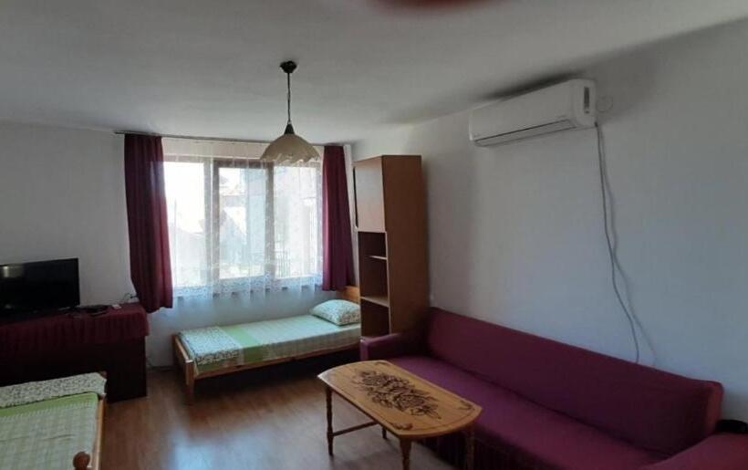 پانسیون Guest House Plada View