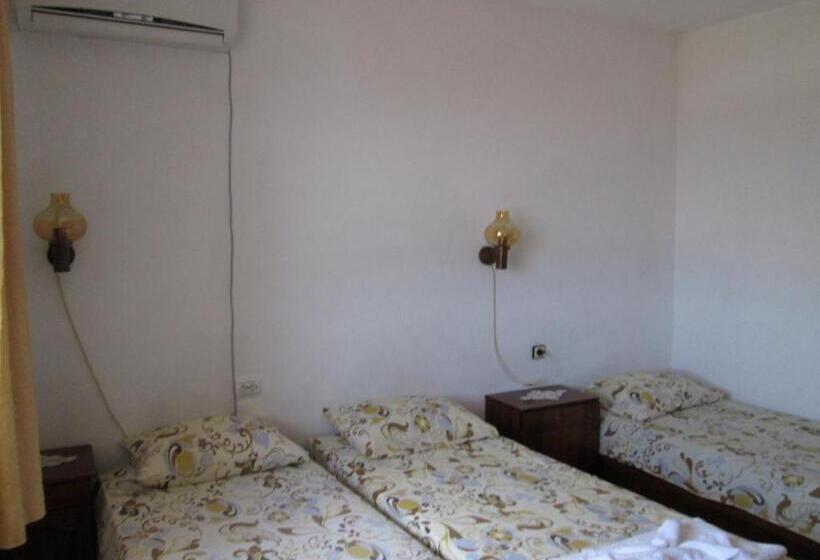 پانسیون Guest House Plada View