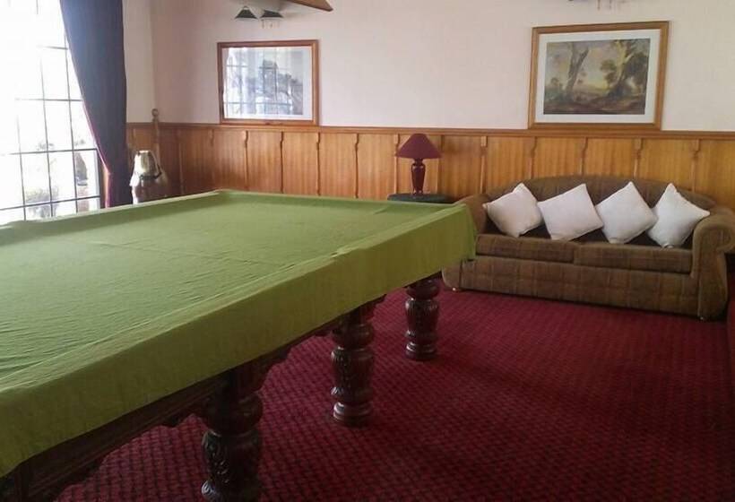 פנסיון Hill Top Country Guest House