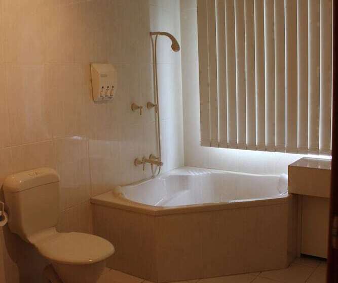 פנסיון Hill Top Country Guest House