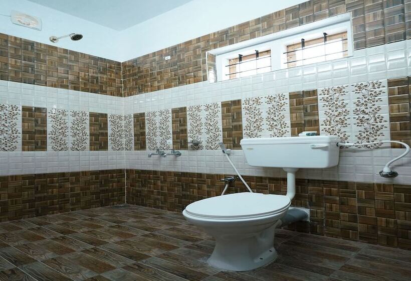 Пансион Le Grand By Oyo Rooms