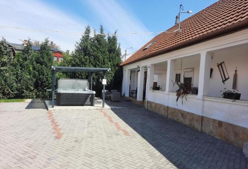 Пансион Nosztalgia Vendégház