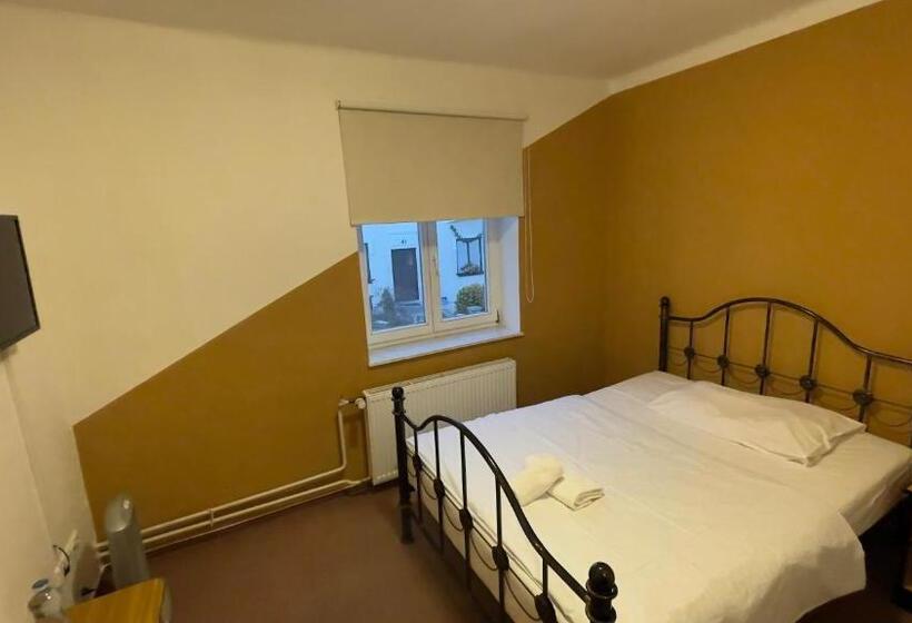 膳宿费 Rožmberk Inn