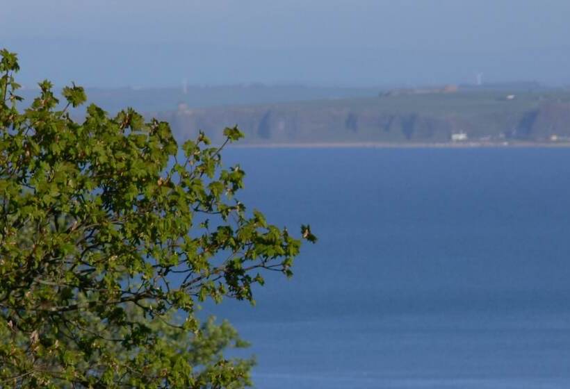 膳宿费 Templeview Lodge