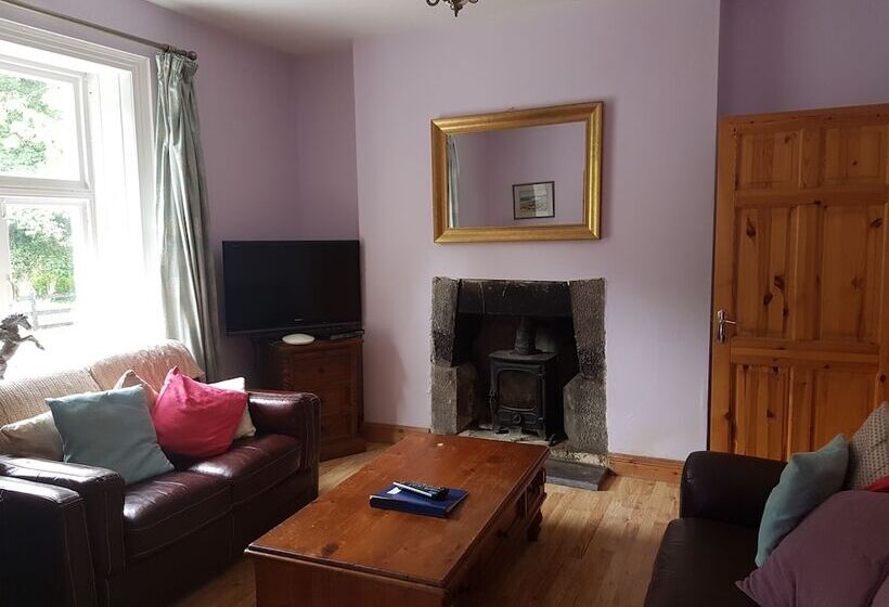 The Gardener S Cottage