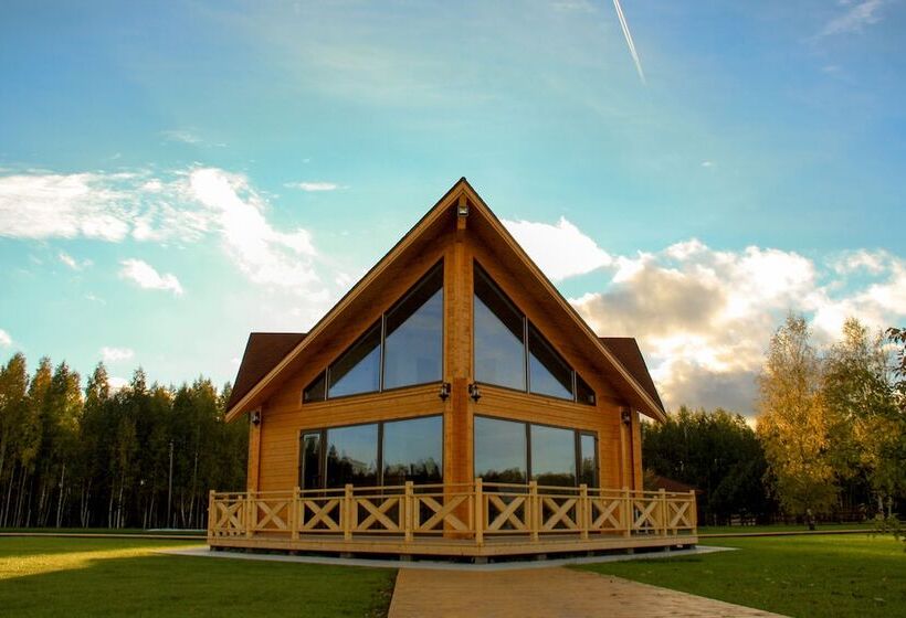 Woods Lake Resort