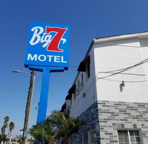 Big 7 Motel