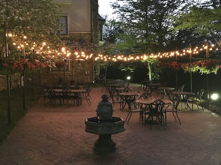 Chateau Avalon Hotel & Spa