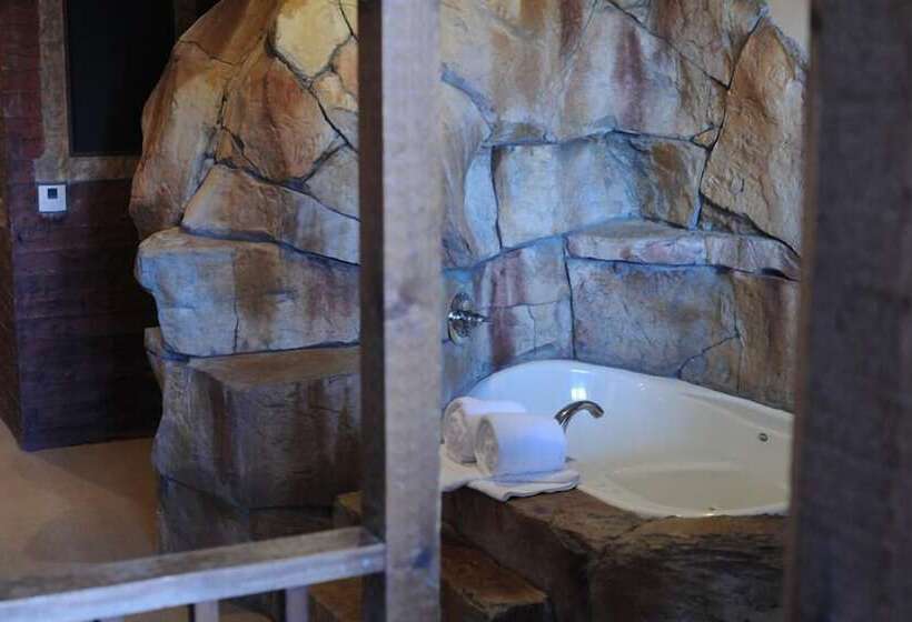 Chateau Avalon Hotel & Spa