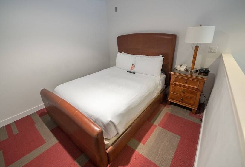 Chateau Avalon Hotel & Spa