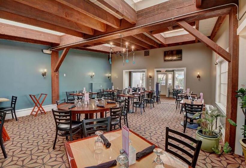 Colonial Motel And Spa