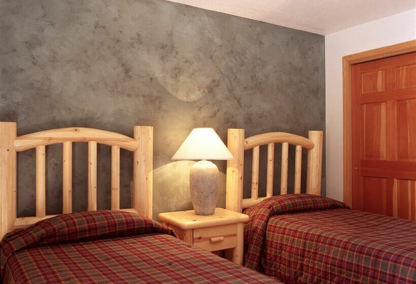 בית מלון כפרי All Seasons Condominiums