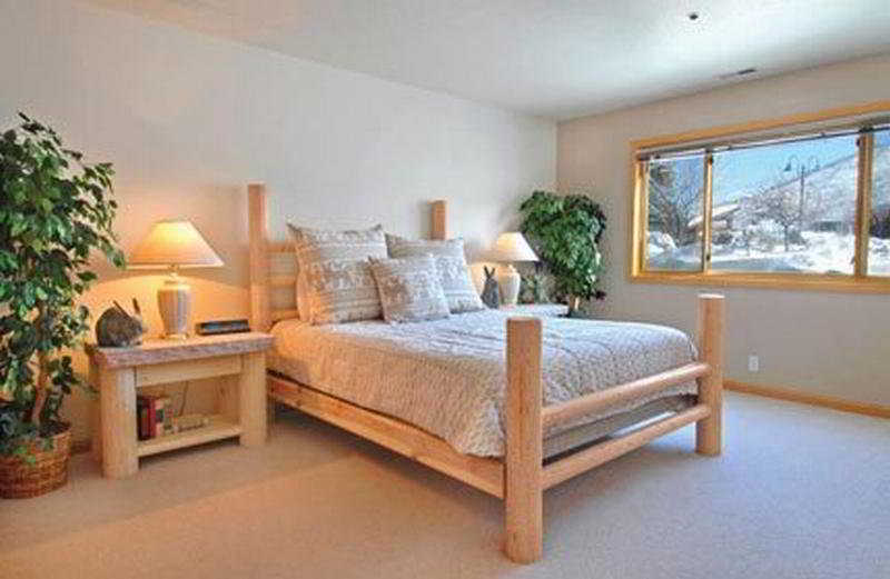 בית מלון כפרי All Seasons Condominiums