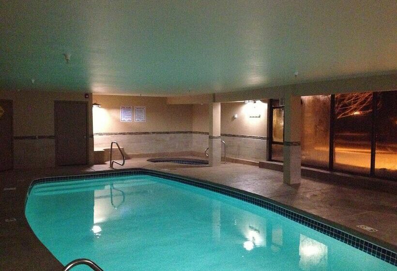 בית מלון כפרי Alpine Inn