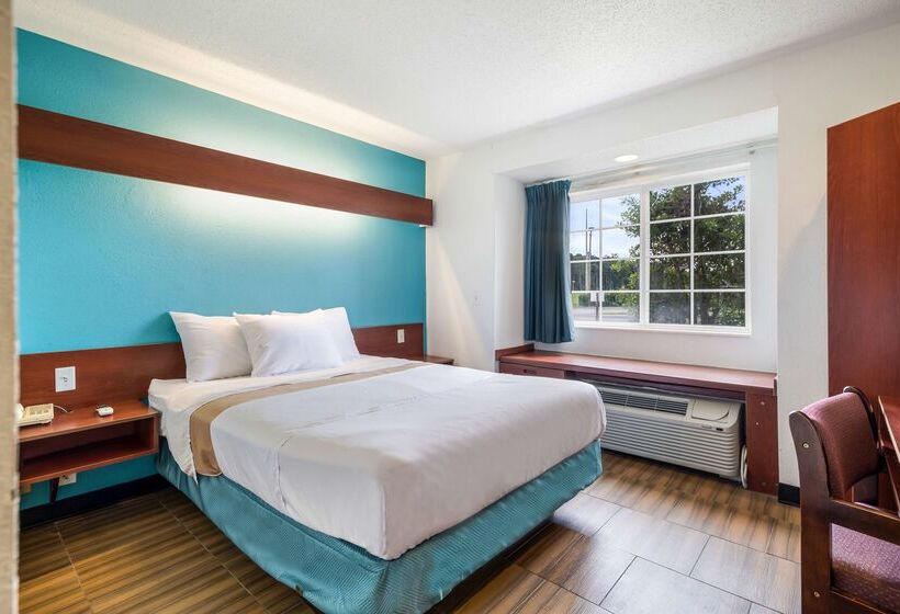 בית מלון כפרי Americas Best Value Inn & Suites Brunswick