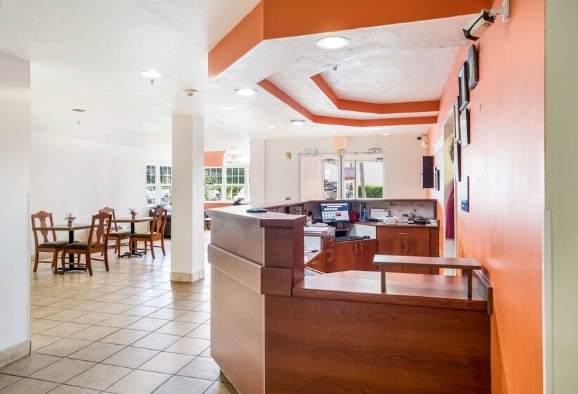 בית מלון כפרי Americas Best Value Inn & Suites Brunswick