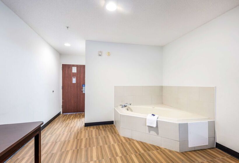 בית מלון כפרי Americas Best Value Inn & Suites Brunswick