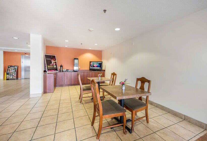 בית מלון כפרי Americas Best Value Inn & Suites Brunswick