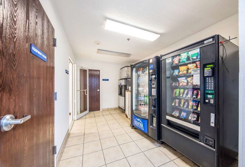 בית מלון כפרי Americas Best Value Inn & Suites Brunswick