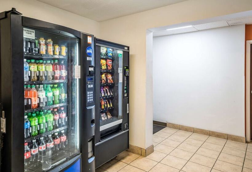 בית מלון כפרי Americas Best Value Inn & Suites Brunswick