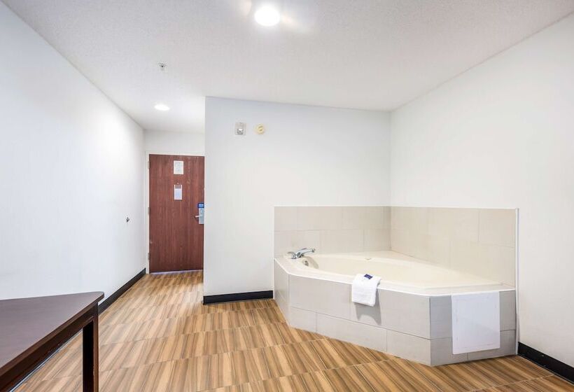 בית מלון כפרי Americas Best Value Inn & Suites Brunswick