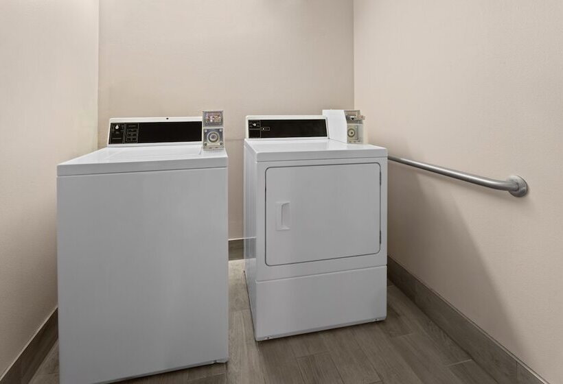 فندق Americas Best Value Inn & Suites Racine