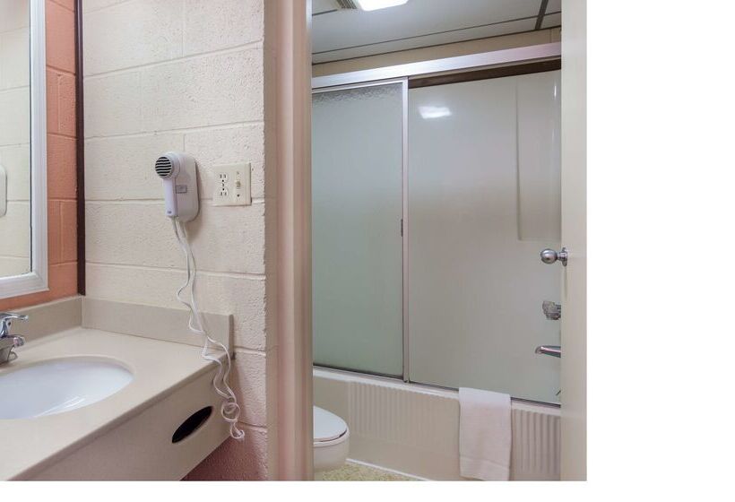 בית מלון כפרי Americas Best Value Inn Wytheville