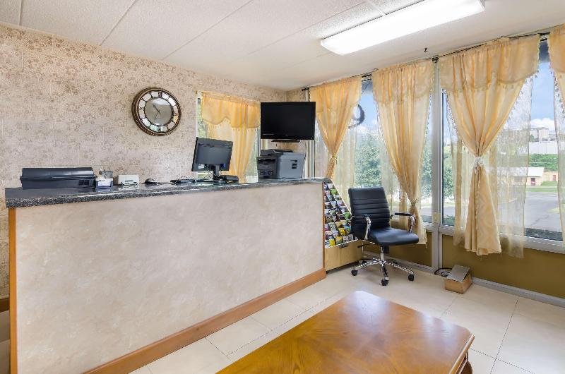 בית מלון כפרי Americas Best Value Inn Wytheville