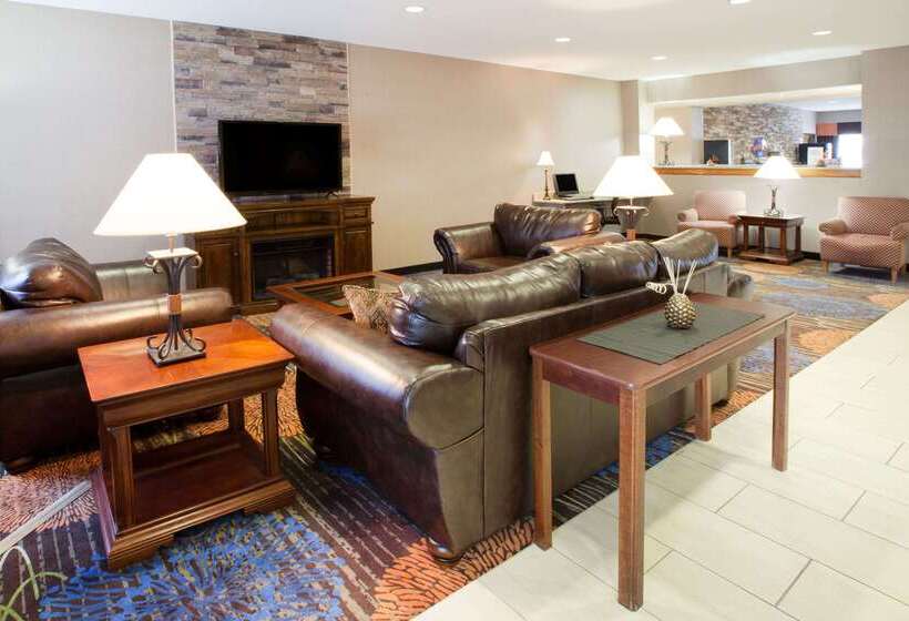 酒店 Baymont By Wyndham Auburn