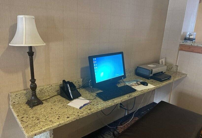 酒店 Baymont By Wyndham Auburn