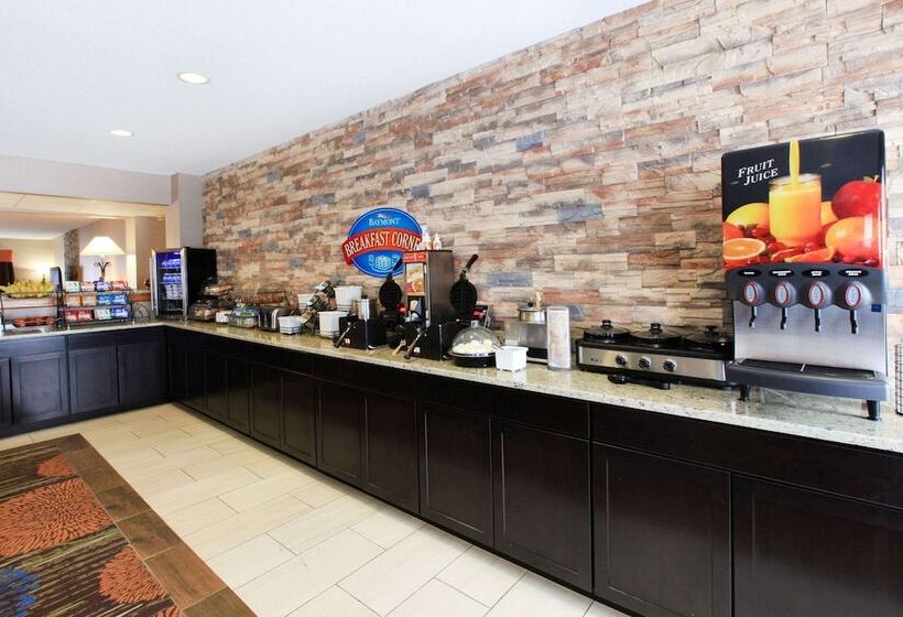 酒店 Baymont By Wyndham Auburn