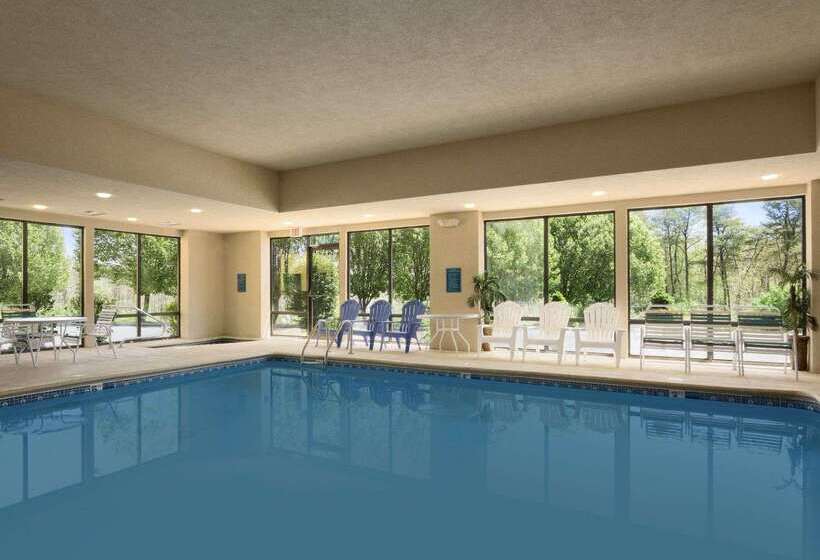 فندق Baymont By Wyndham Crossville