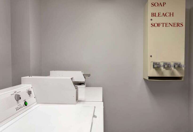 فندق Baymont By Wyndham Springfield I44