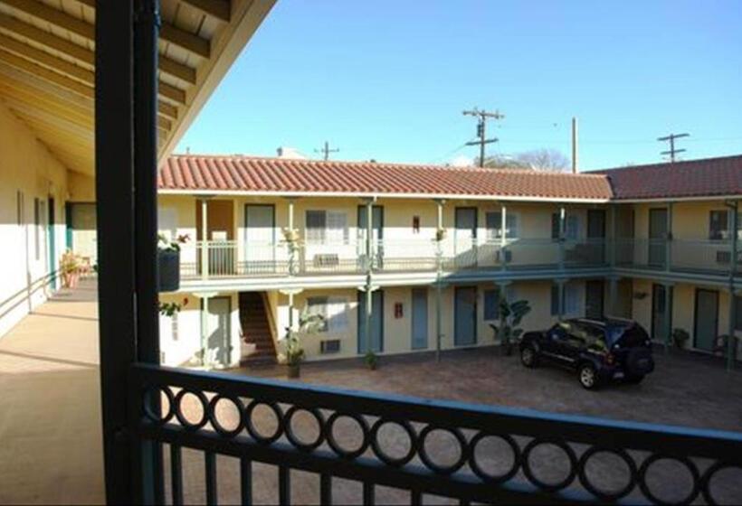 ホテル Bella Capri Inn And Suites