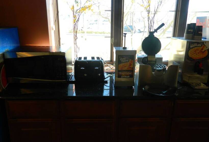 فندق Belvedere Inn Schenectady   Albany