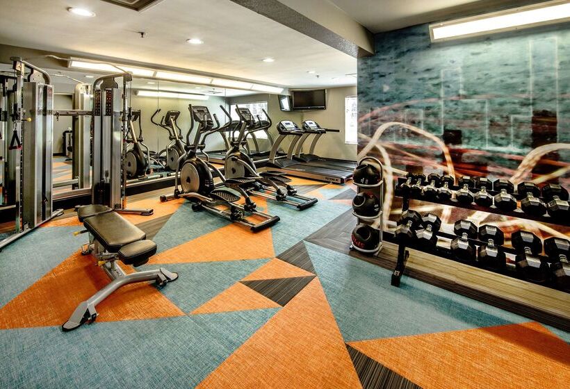 בית מלון כפרי City Express by Marriott Duluth