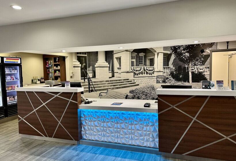 בית מלון כפרי City Express by Marriott Duluth