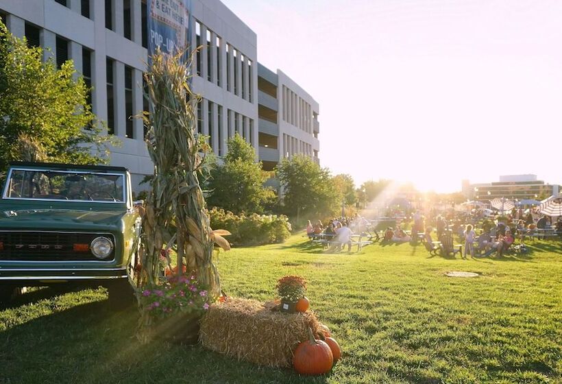 Bethesda North Marriott Hotel & Conference Center