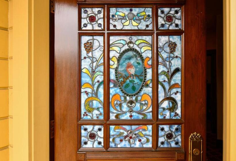 ホテル Blackbird Inn