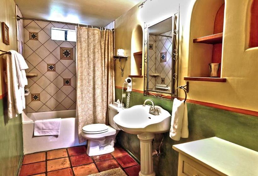 בית מלון כפרי Blue Iguana Inn