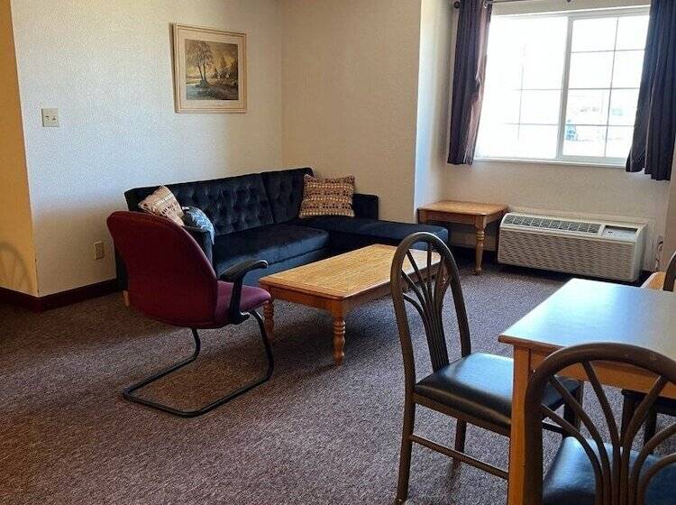 Boarders Inn & Suites By Cobblestone Hotels   Brush