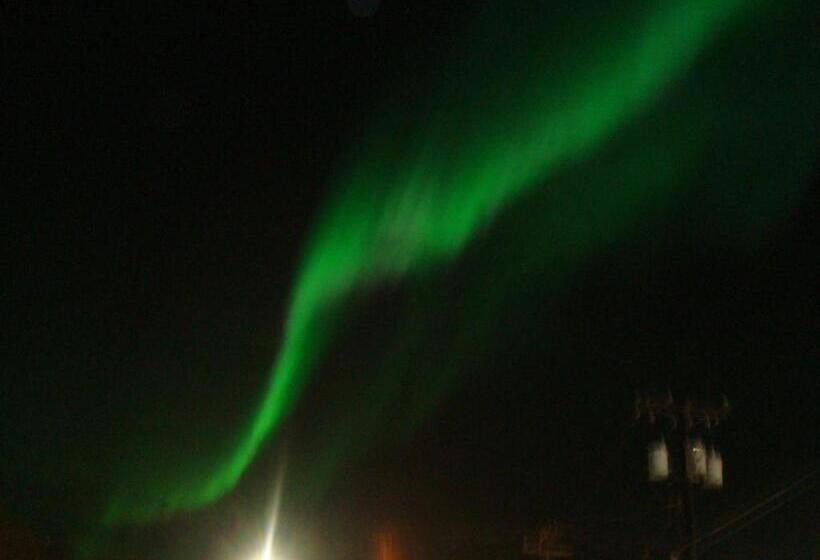فندق Borealis Inn
