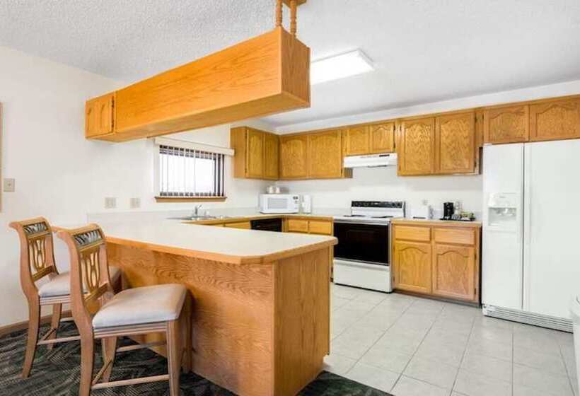 Отель Branson's Best