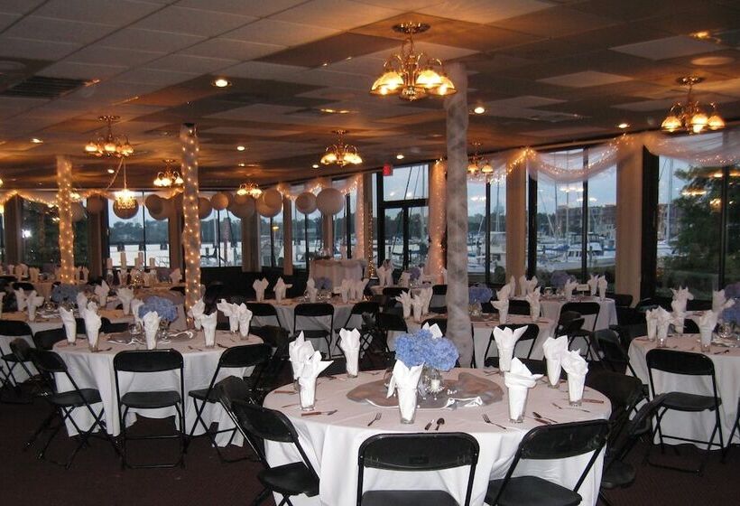 Bridgepointe Hotel & Marina