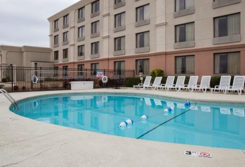 Bridgepointe Hotel & Marina