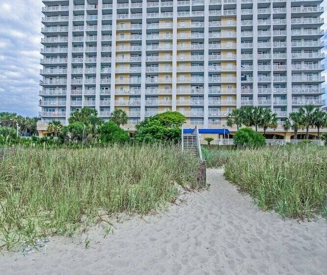 هتل Camelot By The Sea By Oceana Resorts