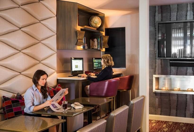 ホテル Charlesmark